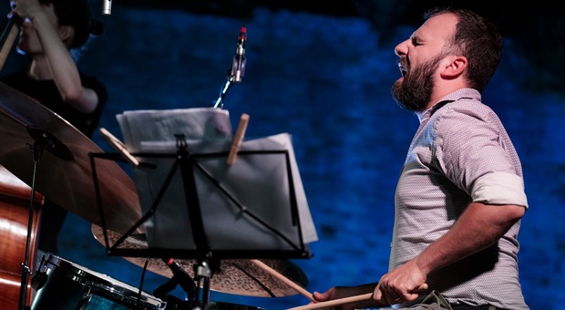 Il percussionista Sperandio con il Sea Quartet apre la stagione musicale di Fermo al Teatro dell'Aquila