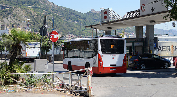 I bus in via Ligea