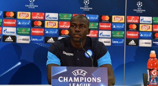Koulibaly fissa l'obiettivo per il Napoli: «Vincere l'Europa League»