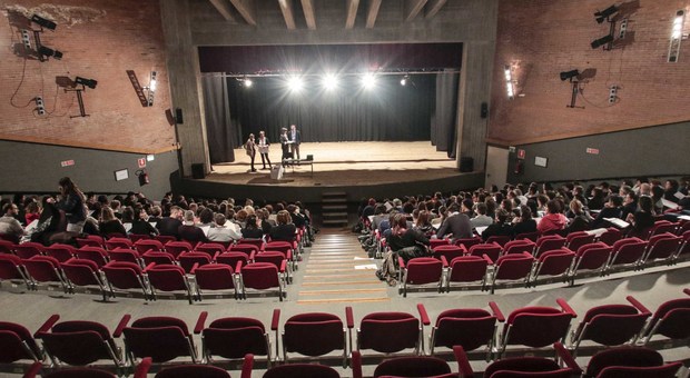 L'auditorium dell'Aldo Moro dove si terrà il processo per la maxi truffa di Gaiatto