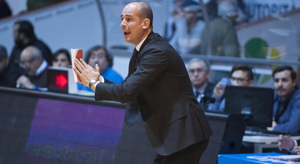 Il pesarese Giacomo Baioni, 45 anni, assistente allenatore a Brescia