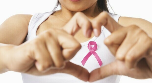 Tumori seno, crescono diagnosi negli under 40. Visite gratis con Lilt: torna la campagna Nastro Rosa per la Prevenzione