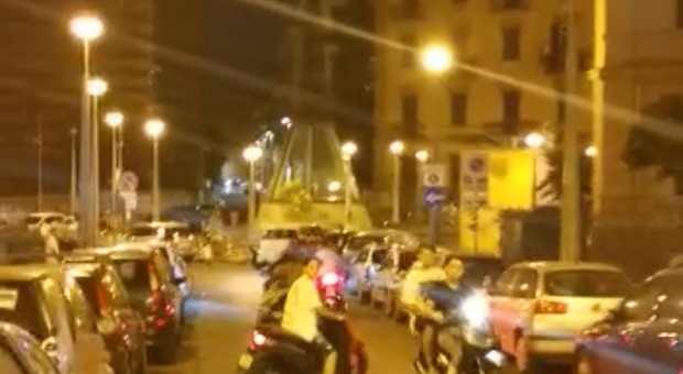 Napoli, allarme sicurezza a Materdei. I residenti: «Quartiere diventato invivibile, istituzioni assenti»