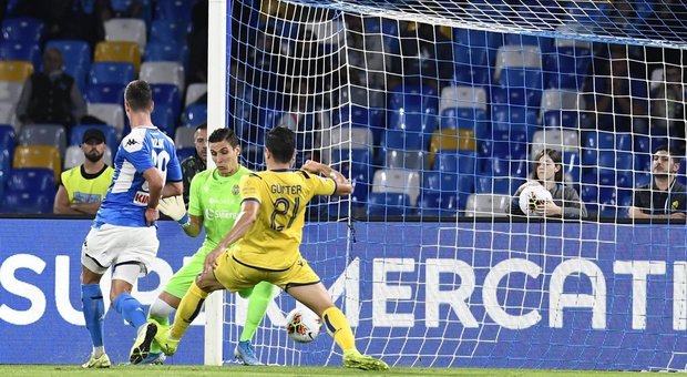 Napoli-Verona 2-0: Milik firma la doppietta vincente