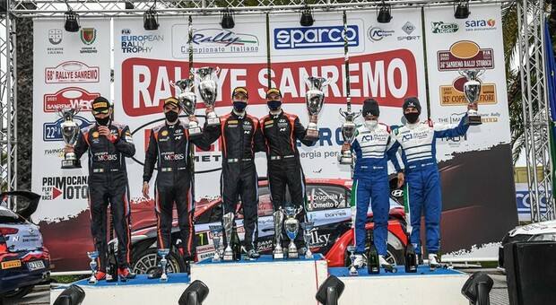Il podio del rally di Sanremo con la doppietta Hyundai che ha sollevato tante polemiche