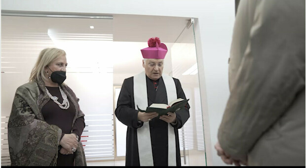 Il vescovo di Nola inaugura la nuova sede di Videonola