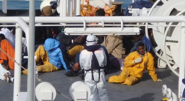 Ecatombe Migranti, oltre 700 morti. La nave Gregoretti a Malta con 24 corpi