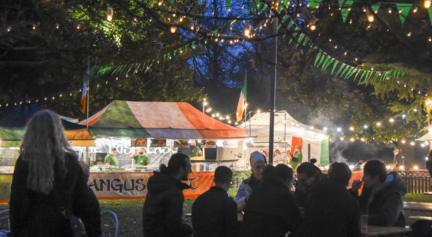 Gli stand della Festa d'Irlanda cominciata ieri ai giardini dell'Arena