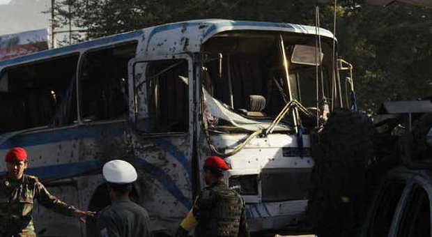 Afghanistan, due autobomba a Kabul, 7 morti e 19 feriti