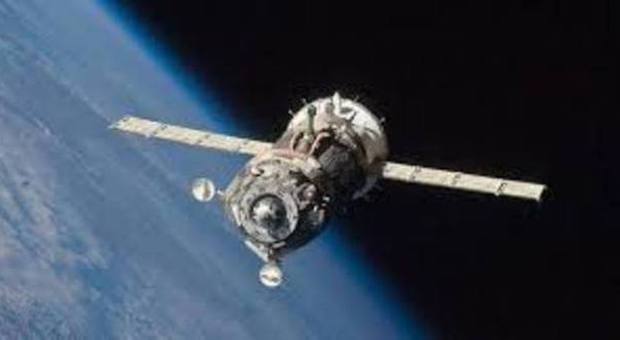 Spazio, al terzo tentativo i rifornimenti raggiungono finalmente la stazione internazionale, gli astronauti: «Per noi è come se fosse Natale»