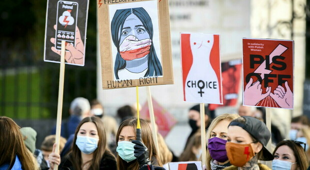Ungheria, prima di abortire sarà obbligatorio ascoltare il cuore del feto