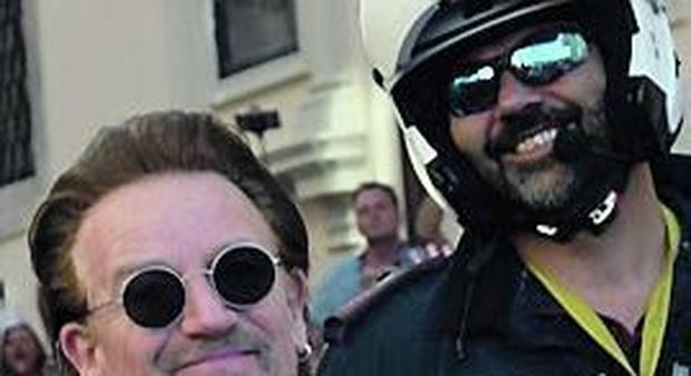 Bono Vox, che show con la moto di scorta