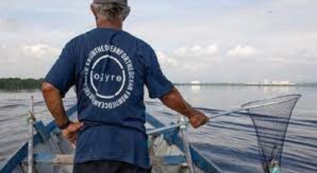 Ogyre, la start up che raccogliere rifiuti in mare attraverso i pescatori