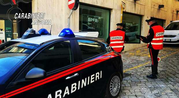 I carabinieri intervenuti in via Astagno