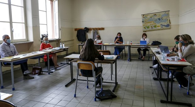 Scuola, corsa alla pensione: mancano 50 mila prof, settembre a ostacoli