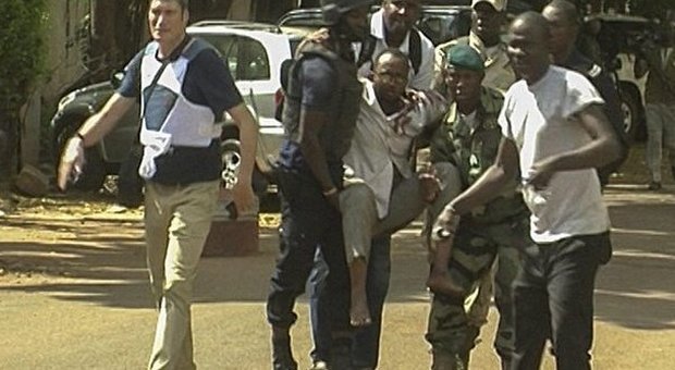 Mali, attacco jihadista al Radisson: 27 morti, liberati gli ostaggi, uccisi tutti terroristi