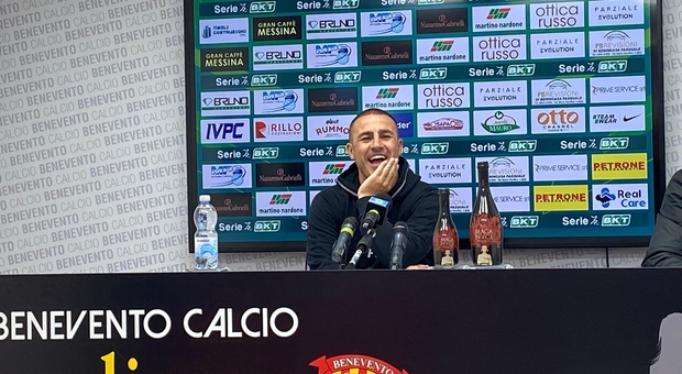 Benevento, Cannavaro: «Non parlo di mercato. Testa solo al Cosenza»