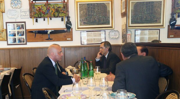 Il pranzo di Berlusconi da Mattozzi