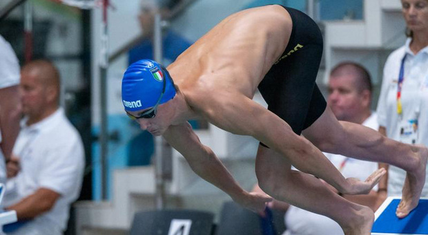 Nuoto, altra medaglia per l'Italia nei Mondiali juniores: Ballarati conquista il bronzo nei 50 stile libero