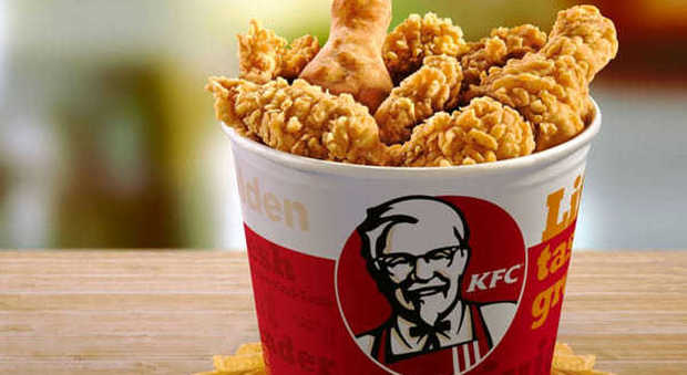 KFC, il re americano del pollo fritto apre a Pompei