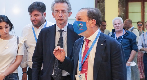 Giovanni Sgambati rieletto alla guida della UIL di Napoli e Campania