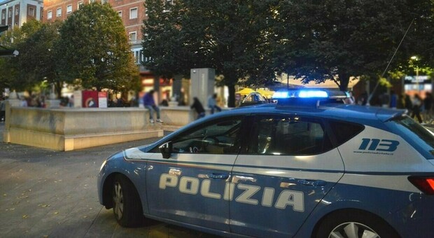 Ancona, Appostamenti e minacce ad una 30enne sul luogo di lavoro: arrestato per stalking (foto di repertorio)