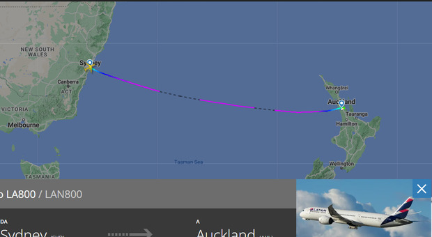 Volo Sydney Auckland compie un «forte movimento», 50 feriti. «Vuoto d'aria», ma per Flightradar24 non c'è stata «perdita di quota»