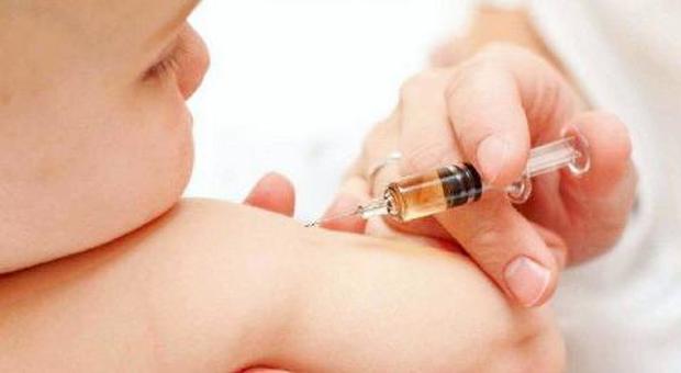 La scure dell'Ordine sul medico anti vaccini