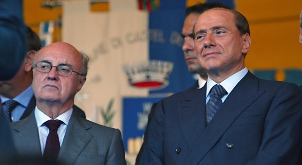 Berlusconi morto, Urbani: «Io prof universitario nel 94 davanti a 10mila persone: mi vietò di usare parole in inglese e complicate. Noi coraggiosi e anticomunisti»