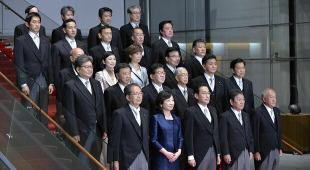 Giappone, il premier Kishida punta a una "nuova immagine"