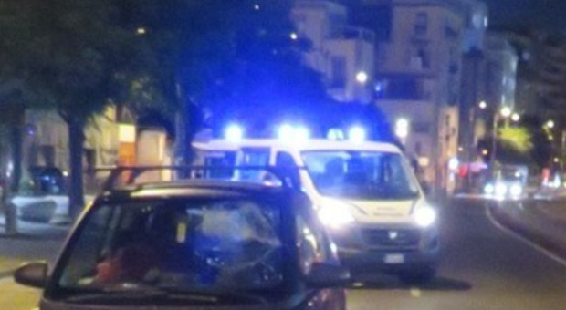 Napoli, impennate in moto ad alta velocità: 23enne cade e muore sulle strade di Posillipo