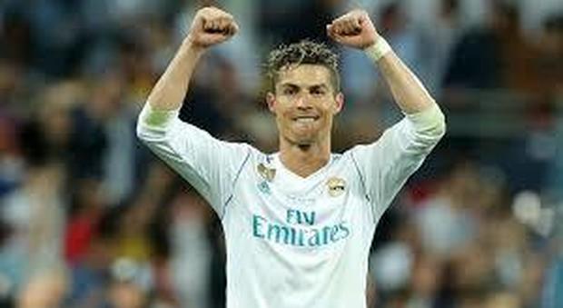 Ronaldo è della Juve. Ufficializzato l'acquisto: 105 milioni