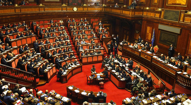 13 luglio 2004 Viene approvata la legge sul conflitto d'interessi per chi ricopre cariche di governo