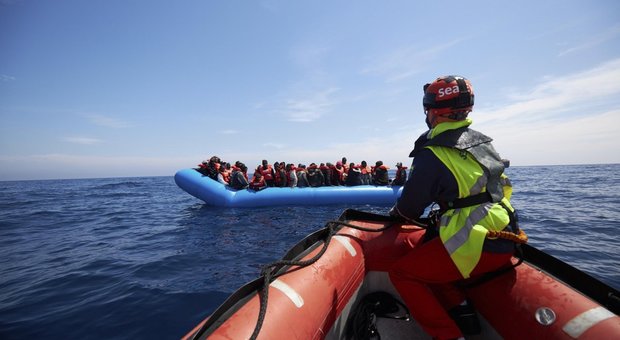 Sea Eye verso Lampedusa. Dura nota alla Germania, Salvini: «Diffidata da entrare in acque italiane»