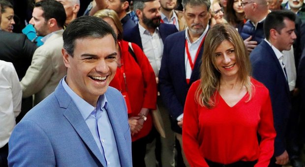 Elezioni Spagna, chi è Pedro Sanchez: un socialista tenace per fermare la destra