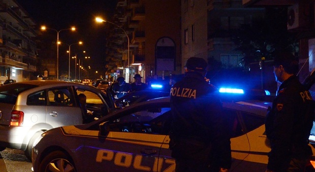 Controlli anti-Covid a Napoli, arrestato spacciatore all'Arenaccia