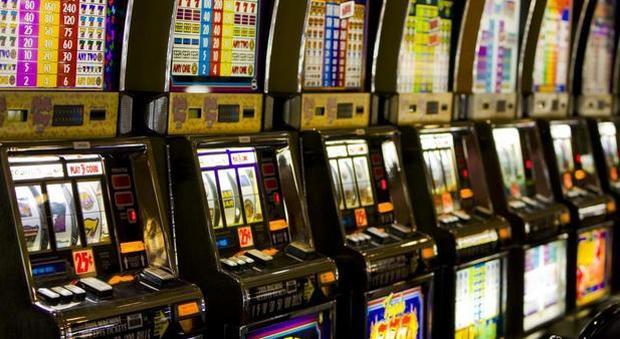 Locali con slot-machine: Irap più alta e stop ai contributi regionali