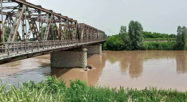 Ponte dell'Adige, nessuna chiusura: i lavori saranno effettuati da sotto, la strada sarà percorribile