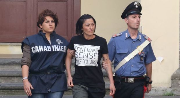 Napoli, maxi-operazione anticamorra: 90 arresti. Donne al vertice del clan