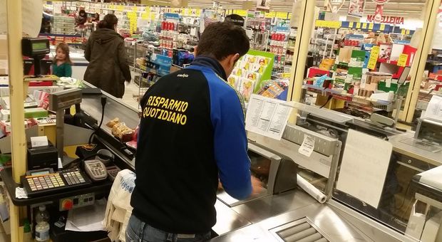 Ladri pizzicati all'Eurospin: via con merce per 2mila euro