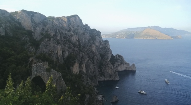 Le grotte di Capri al centro di un convegno con l’associazione Apragopolis