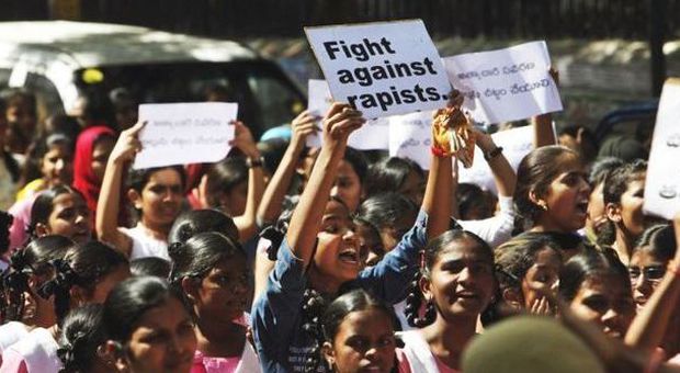 India, guru arrestato per stupro, sparano a testimone chiave: è grave all'ospedale
