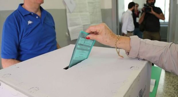 Comunali, domenica i ballottaggi per i sindaci di Venezia e Rovigo