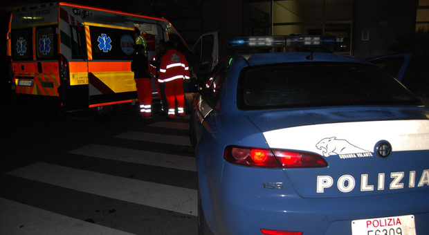 Pesaro, «Aiuto, mi sono imbottita di farmaci»: salvata dalla Polizia