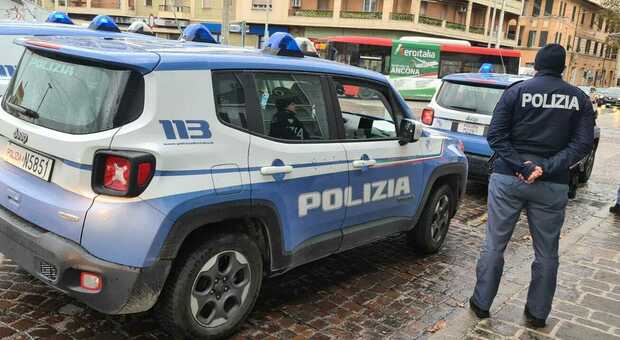 Ancona, prosegue l'operazione Alto Impatto: trovato in un centro scommesse un 30enne in violazione di legge