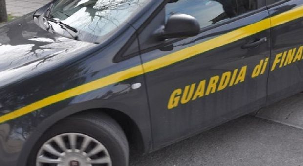Due scafisti albanesi arrestati dopo inseguimento nel Salento. Presi dopo rocambolesca fuga in mare