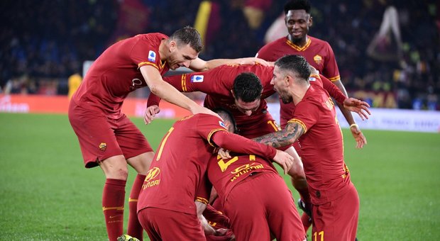 La Roma ribalta la Spal nel secondo tempo e vince 3-1
