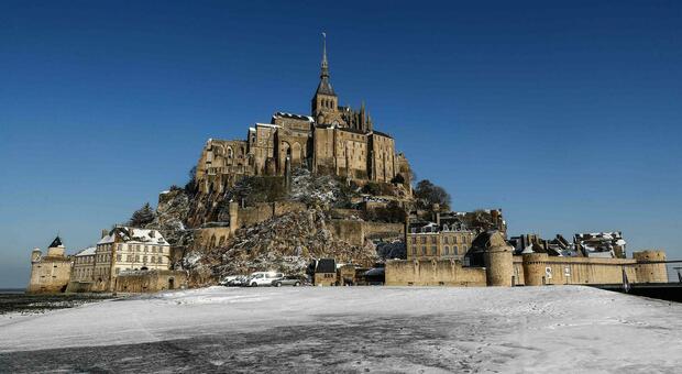 Maltempo, Francia: neve e gelo a Parigi e a nord del paese