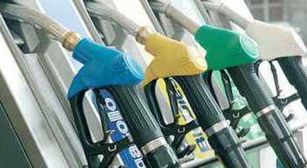 Istat: inflazione su base annua a + 1,4 Volano i prezzi di benzina e carburanti