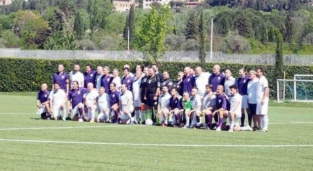 Foligno, calcio e solidarietà. In campo le squadre delle glorie della Fiorentina e quella dei Cavalieri della Repubblica